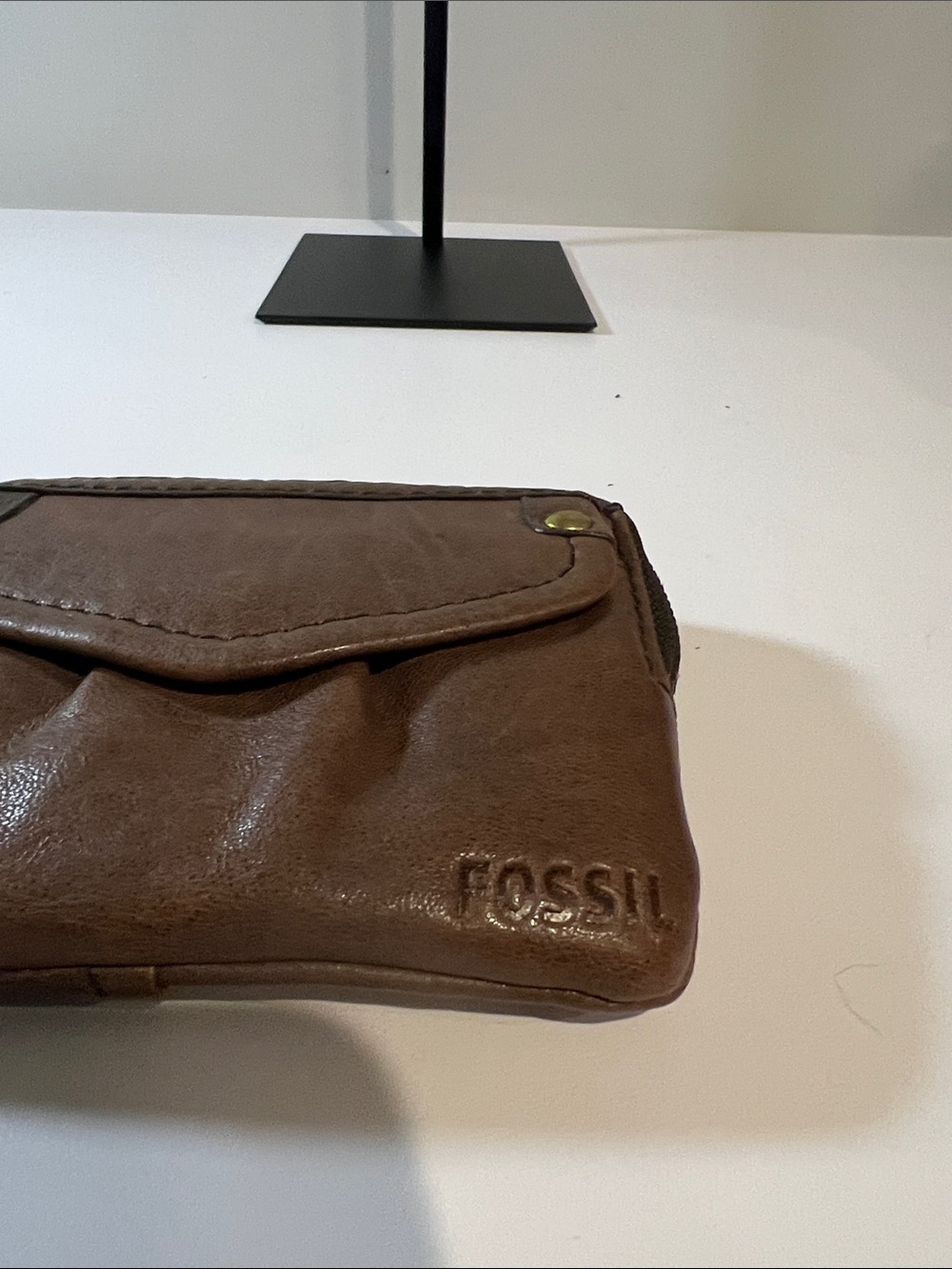 Fossil Brown Leather Zip Coin Wallet with Key Charm - Picture 2 of 6